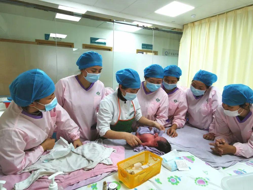 衡东县妇婴监护型护送